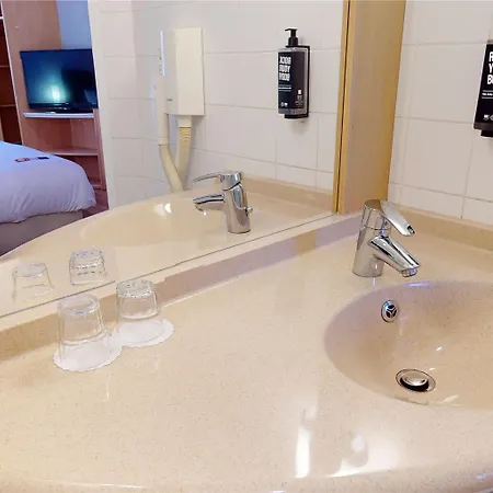 Ibis Centrum מלון 3*