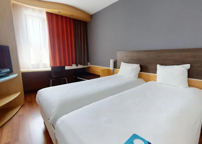 Ibis Centrum Hotel 3*