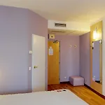 Ξενοδοχείο Ibis Centrum 3*
