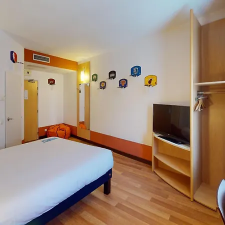 Hotel Ibis Centrum 3*