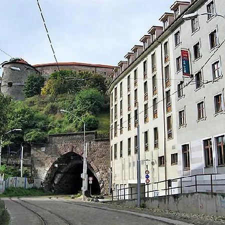 Ibis Centrum Hotel 3*